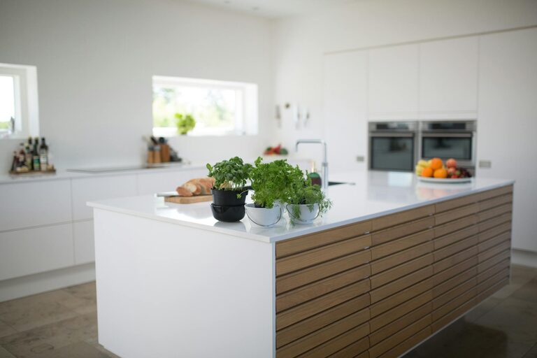 How to Make Your Kitchen Counters Clutter-Free: Simple Steps That Work